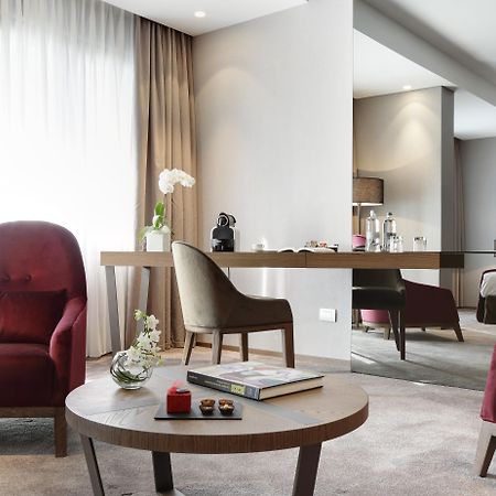 Grand Hotel Campione Campione dʼItalia Esterno foto Suite
