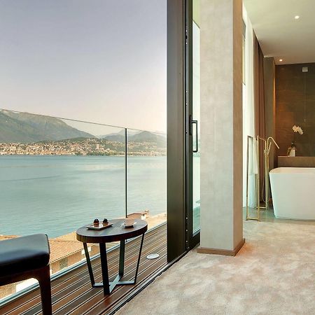 Grand Hotel Campione Campione dʼItalia Esterno foto Bathroom