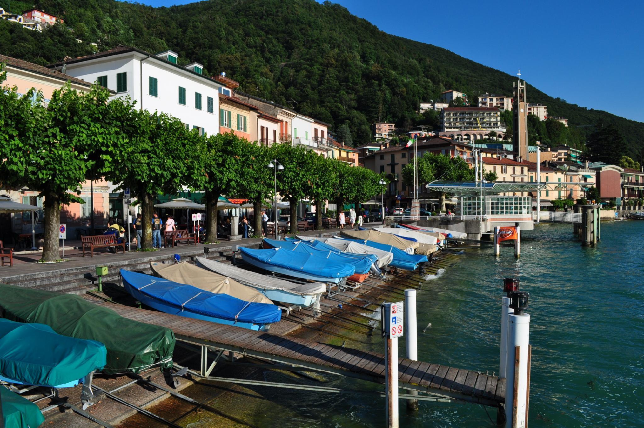 Grand Hotel Campione Campione dʼItalia Esterno foto The port of Porlezza