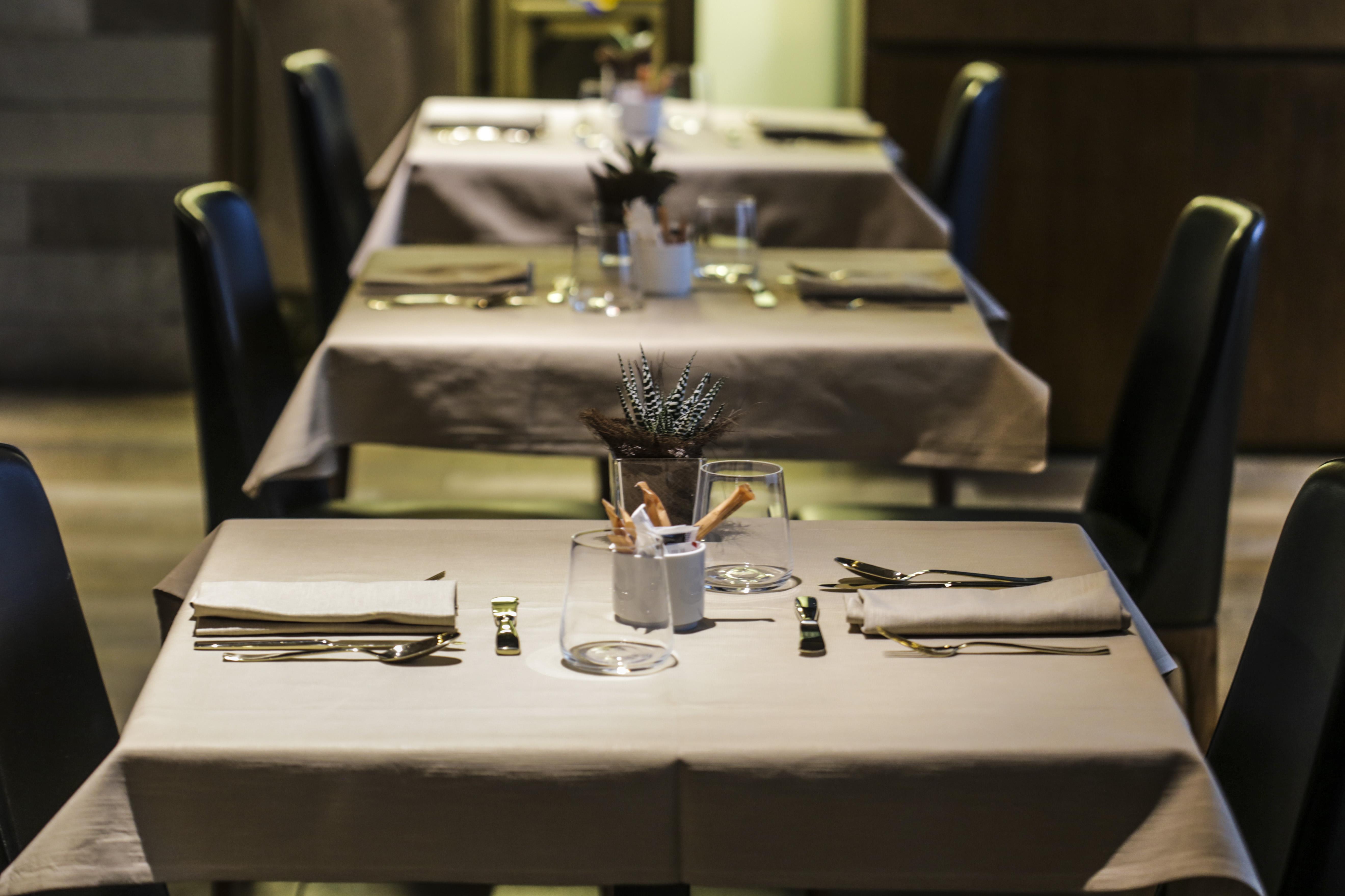 Grand Hotel Campione Campione dʼItalia Esterno foto A table set for dining