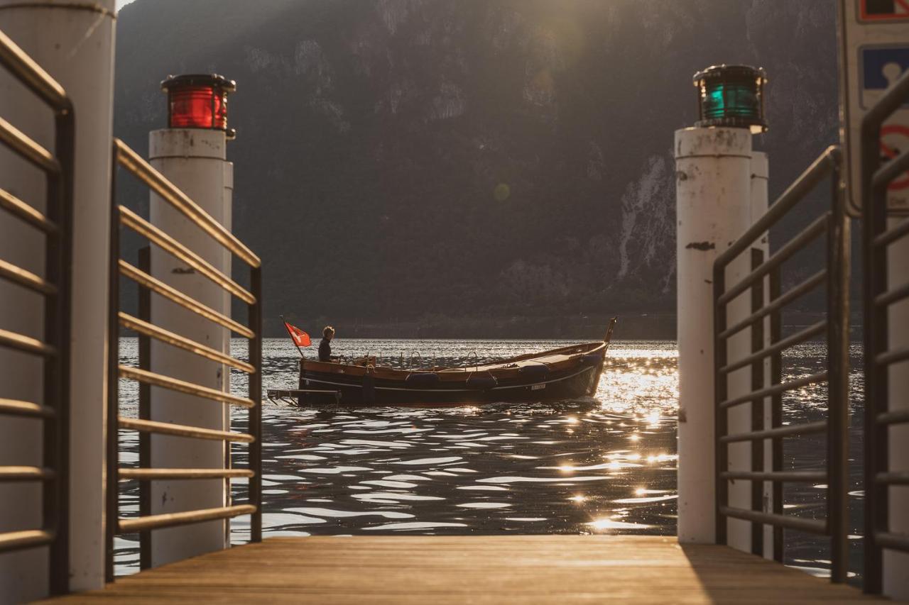 Grand Hotel Campione Campione dʼItalia Esterno foto The port of Saint-Gervais