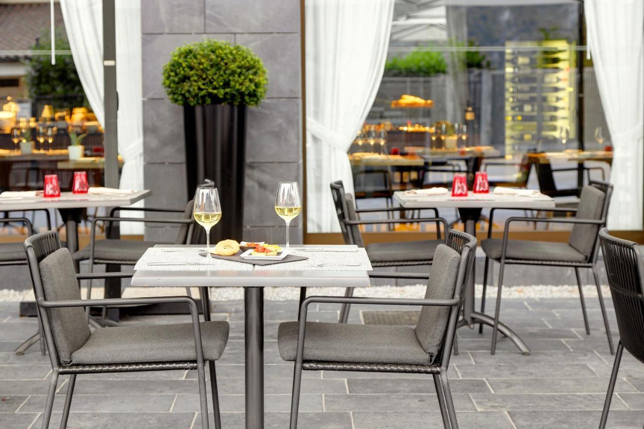 Grand Hotel Campione Campione dʼItalia Esterno foto Restaurant